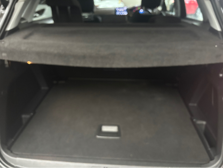 2019 Peugeot 3008 - image 12