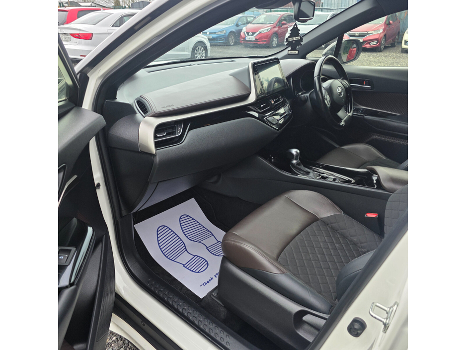 2018 Toyota C-HR - image 13