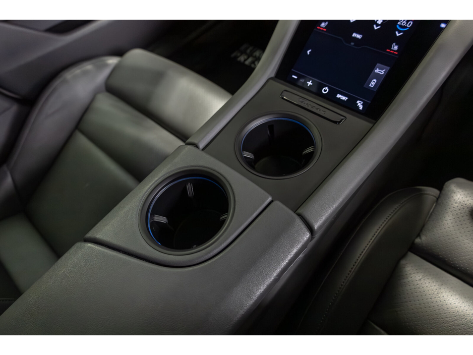 2023 Porsche Taycan - image 18