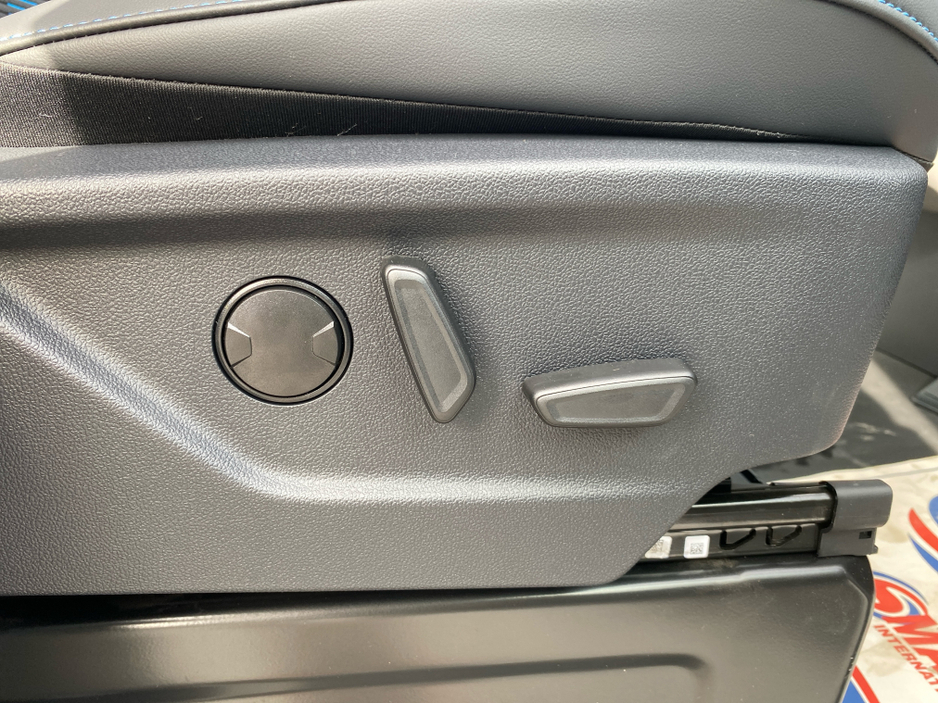 2026 Ford Transit Custom - image 16