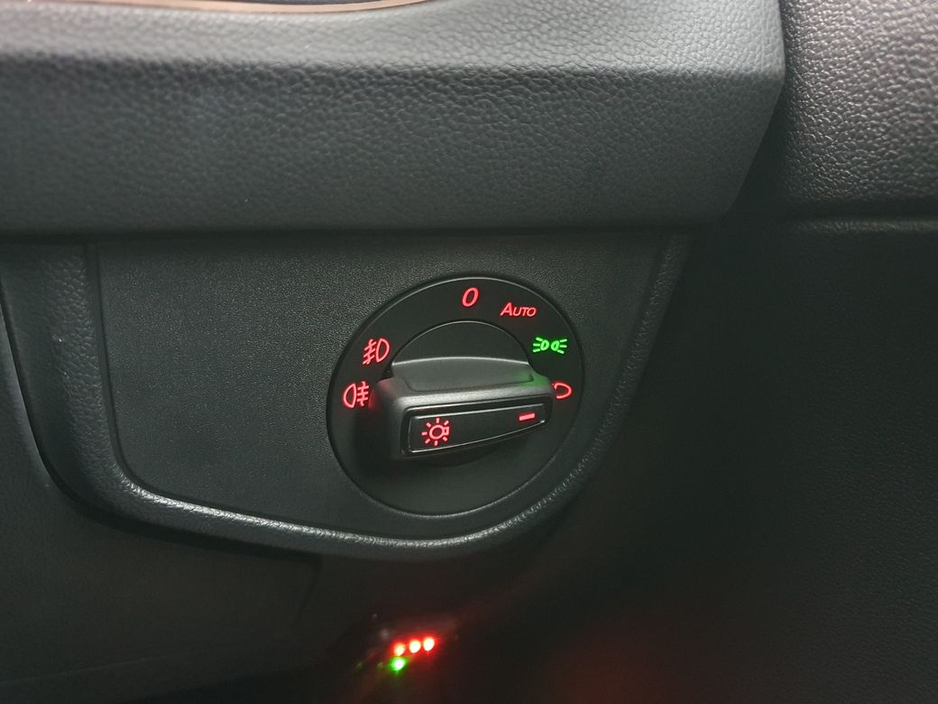 2019 Volkswagen Polo - image 10