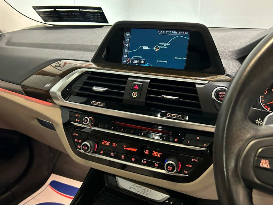 2018 BMW X3 - image 9