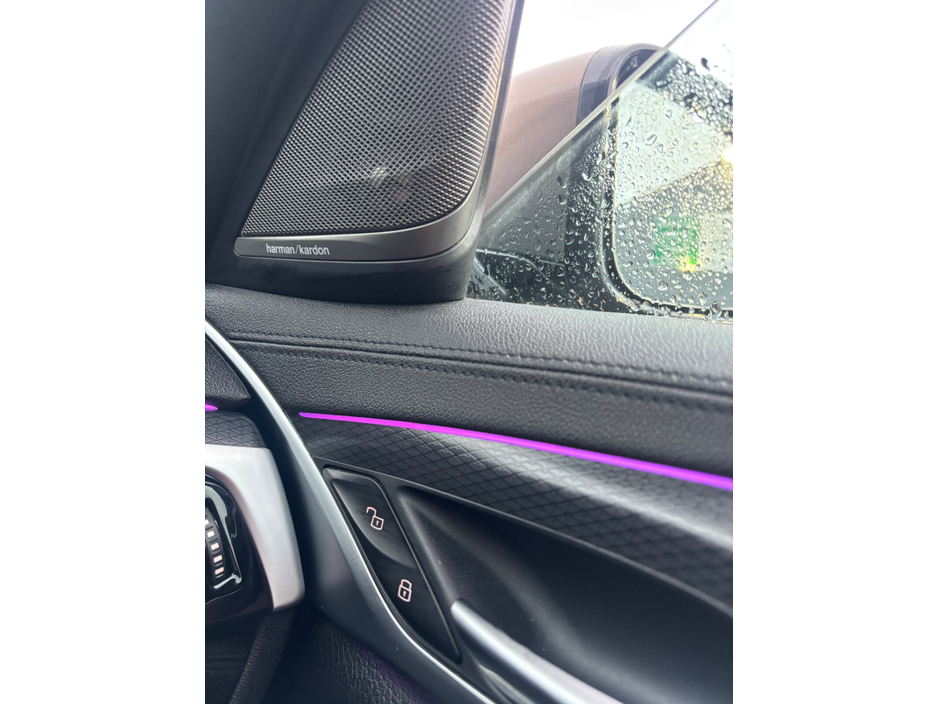 2023 BMW 5 Series - image 22