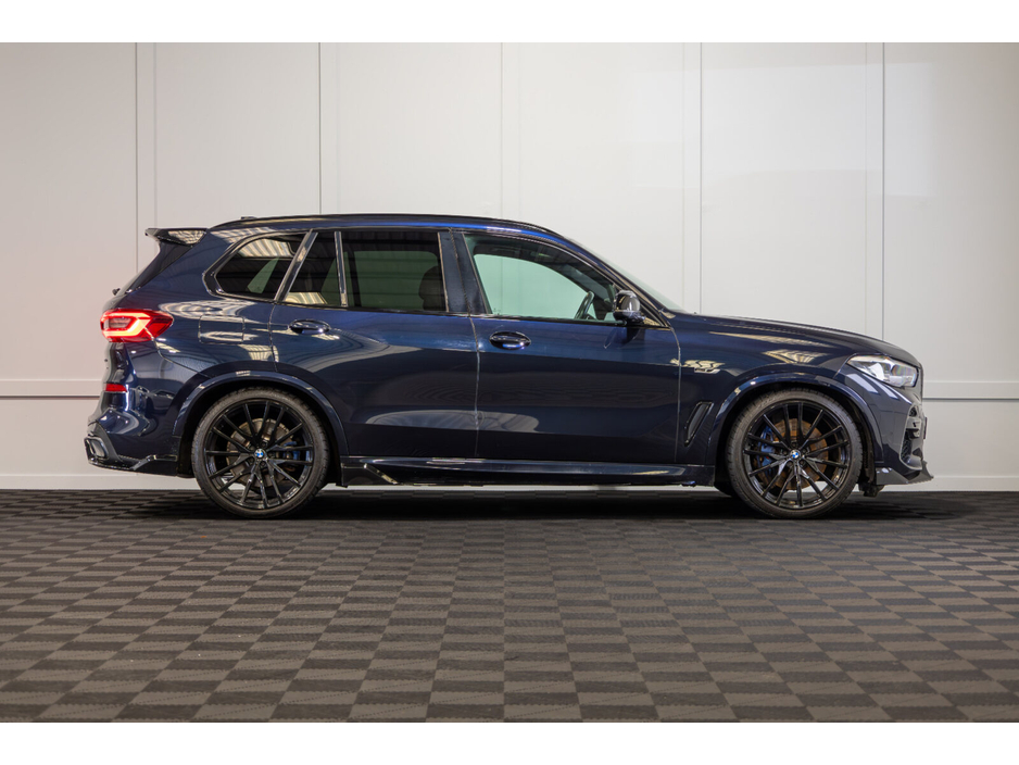2022 BMW X5 xDrive45e M Sport €57,950