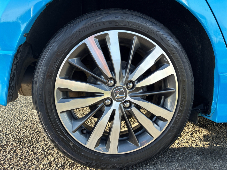 2015 Honda Fit 1.5L Petrol Hybrid Automatic