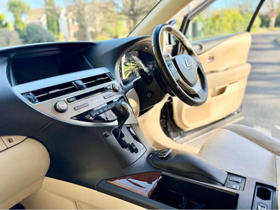 2015 Lexus RX 450 h - image 21