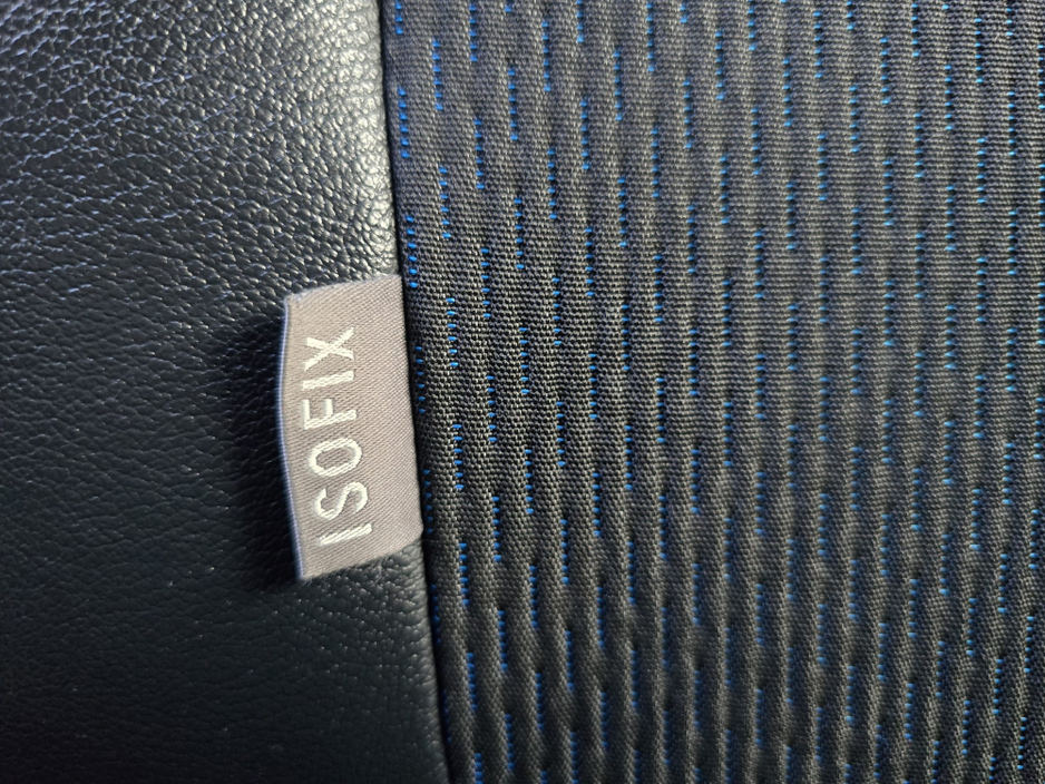 2013 Toyota Yaris - image 23