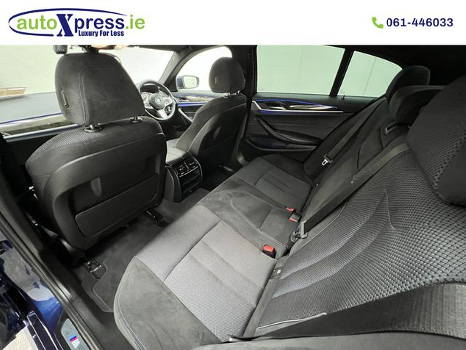 2018 BMW 5 Series - image 6