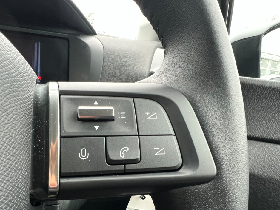 2025 Citroen C4X PLUS 54KWH 156HP MY52 4DR