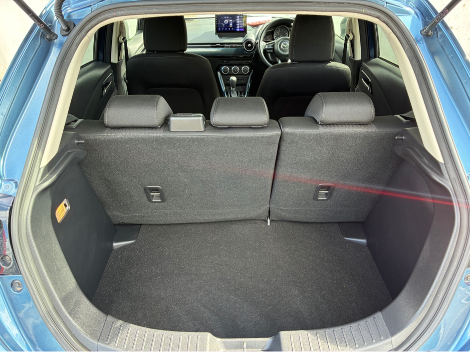 2017 Mazda Demio - image 15