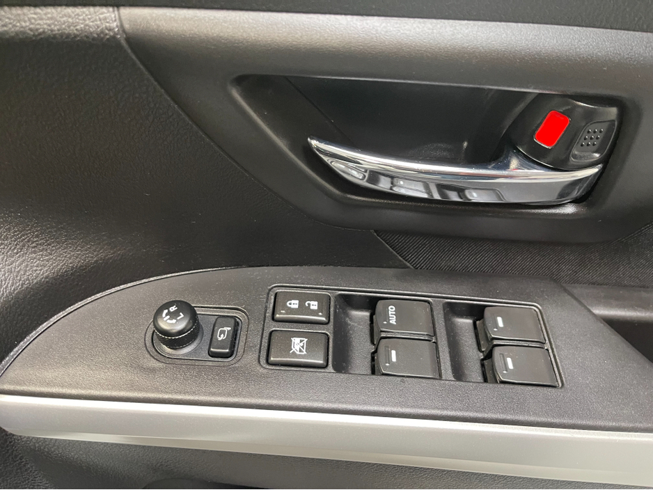 2019 Suzuki SX4 S-Cross - image 17