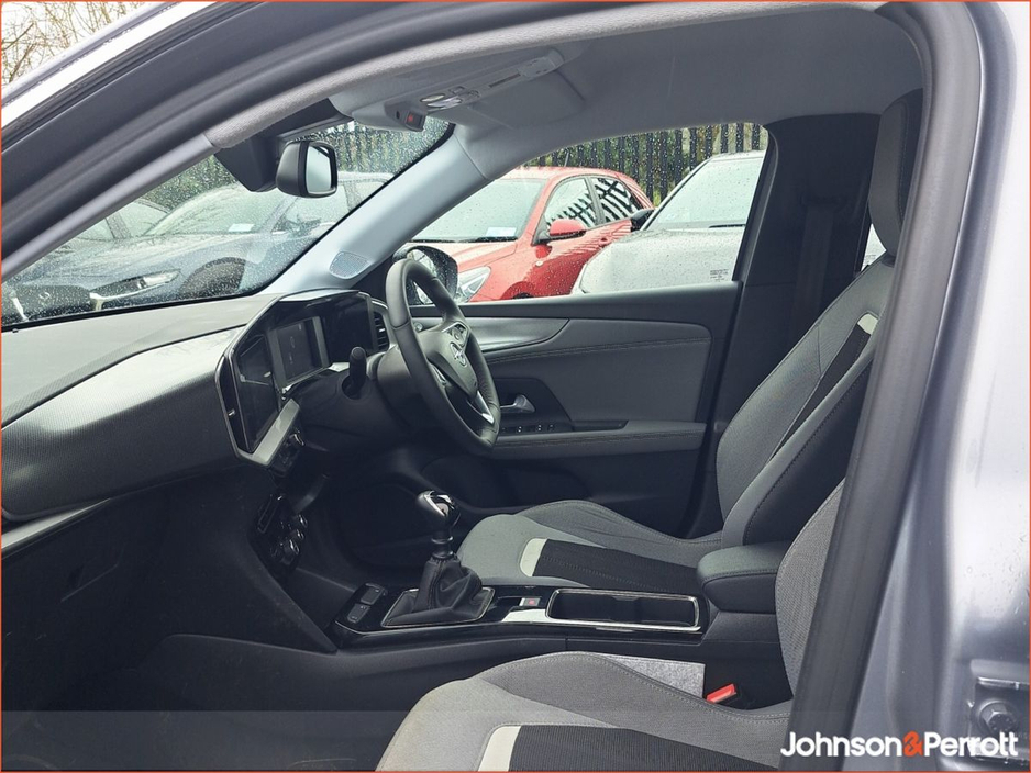 2025 Opel Mokka - image 3