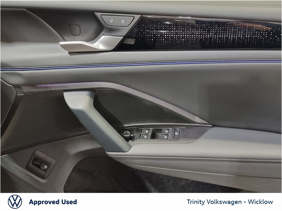 2025 Volkswagen Tiguan - image 22