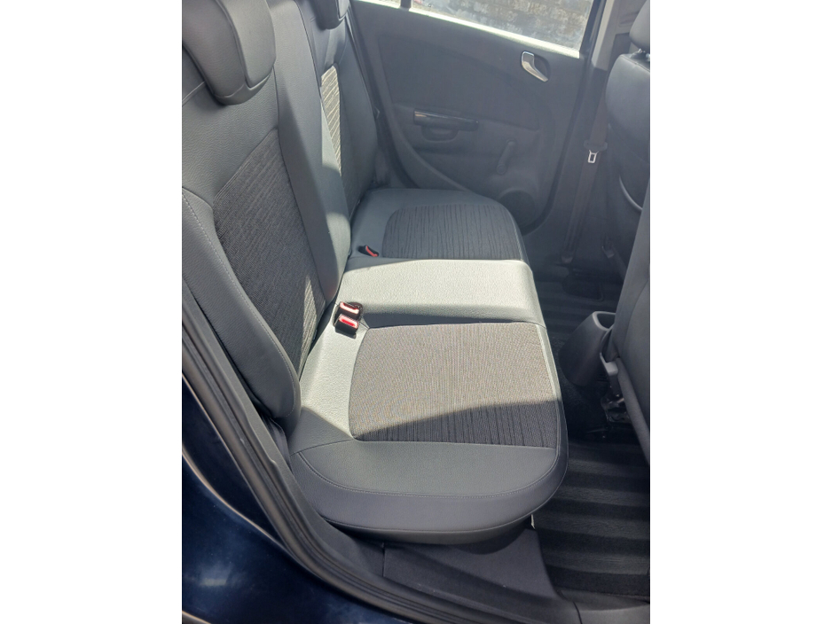 2014 Opel Corsa - image 13