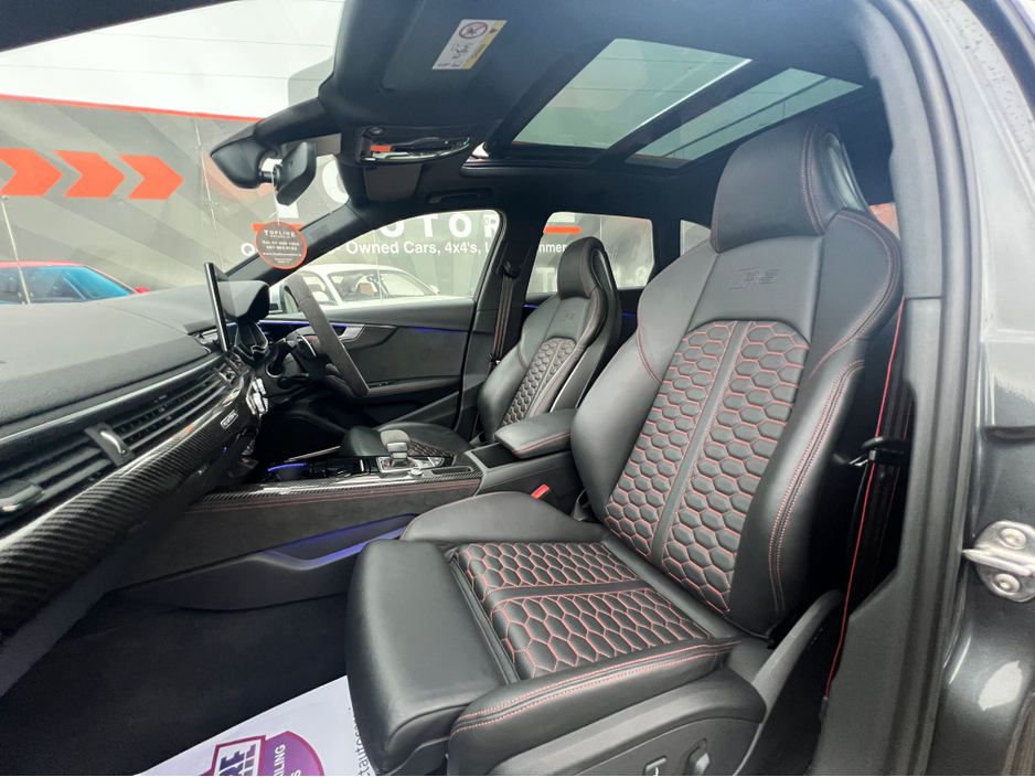 2021 Audi RS4 - image 16