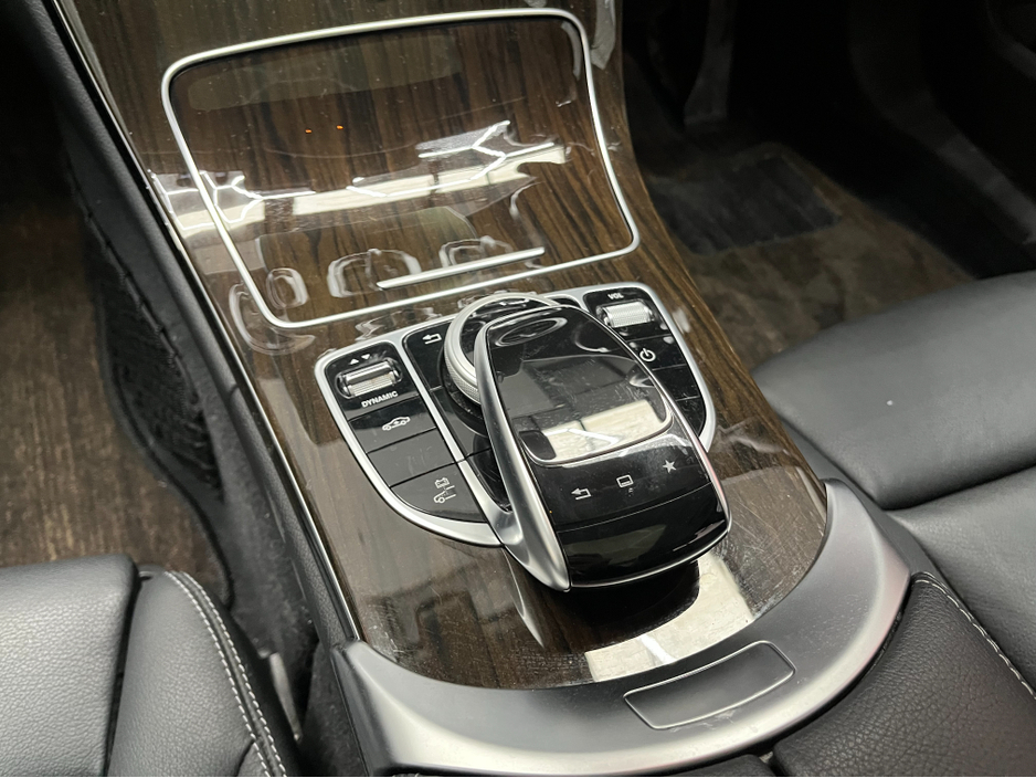 2016 Mercedes-Benz C Class - image 23