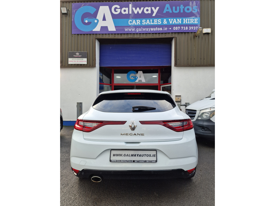2017 Renault Megane LOW MILEAGE-1.2 DYNAMIQUE-HIGH SPEC €10,950