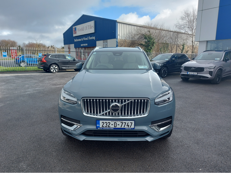 2023 Volvo XC90 T8 PHEV CORE AWD 5DR AUTO €67,950