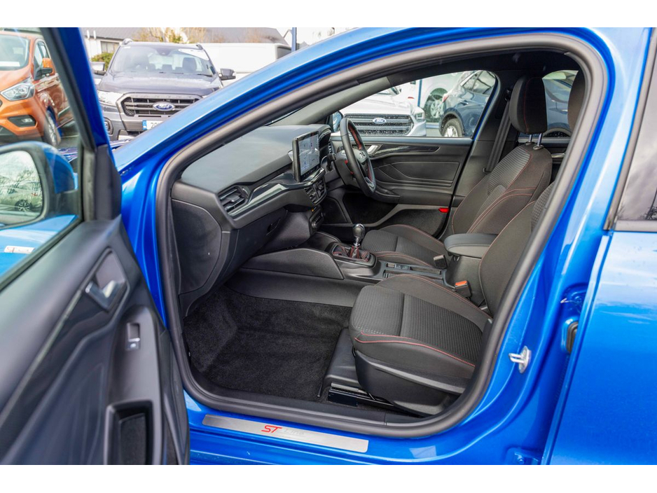 2024 Ford Focus 2024 Ford Focus Blue Low Mileage ST-Line 1.0L EcoBoost 125PS mHEV €28,750