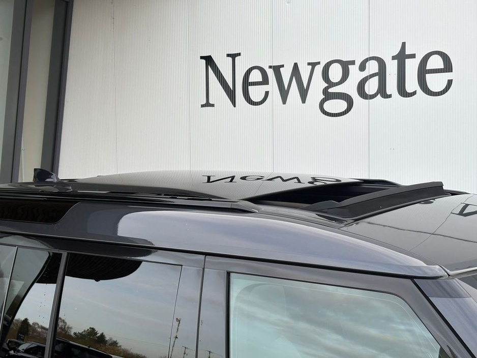 2025 Land Rover Defender - image 20