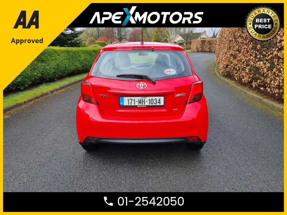 2017 Toyota Yaris - image 11