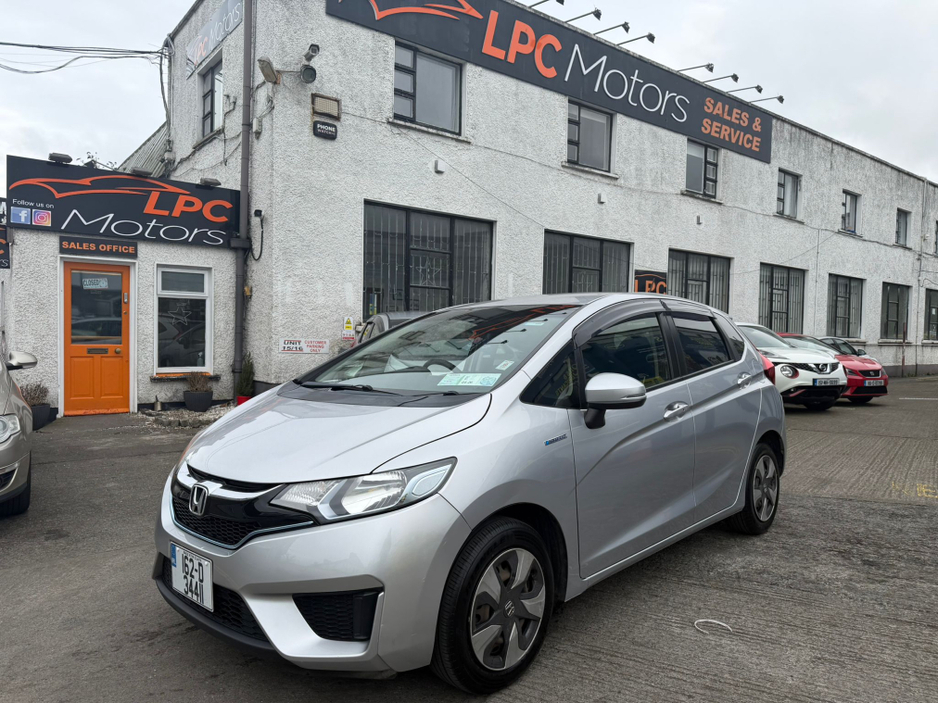 2016 Honda Fit - image 6