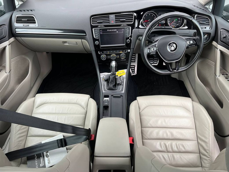 2016 Volkswagen Golf HIGHLINE 1.4 TSI AUTO * BIG SPEC * // FULL SERVICE HISTORY // LEATHER INTERIOR // APPLE CARPLAY/ANDROID AUTO €16,900