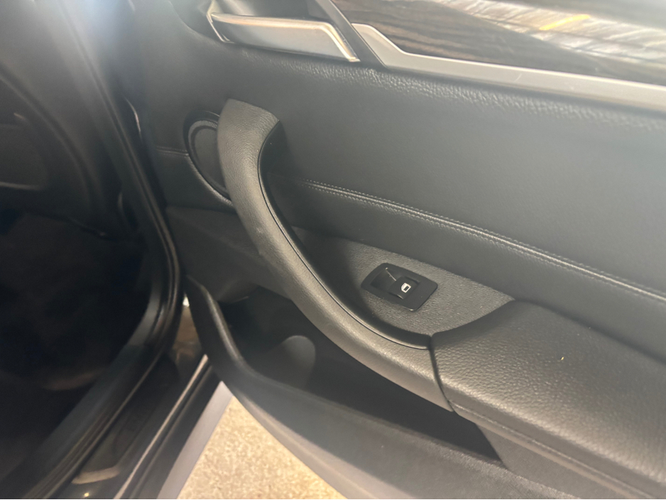 2019 BMW X1 - image 8