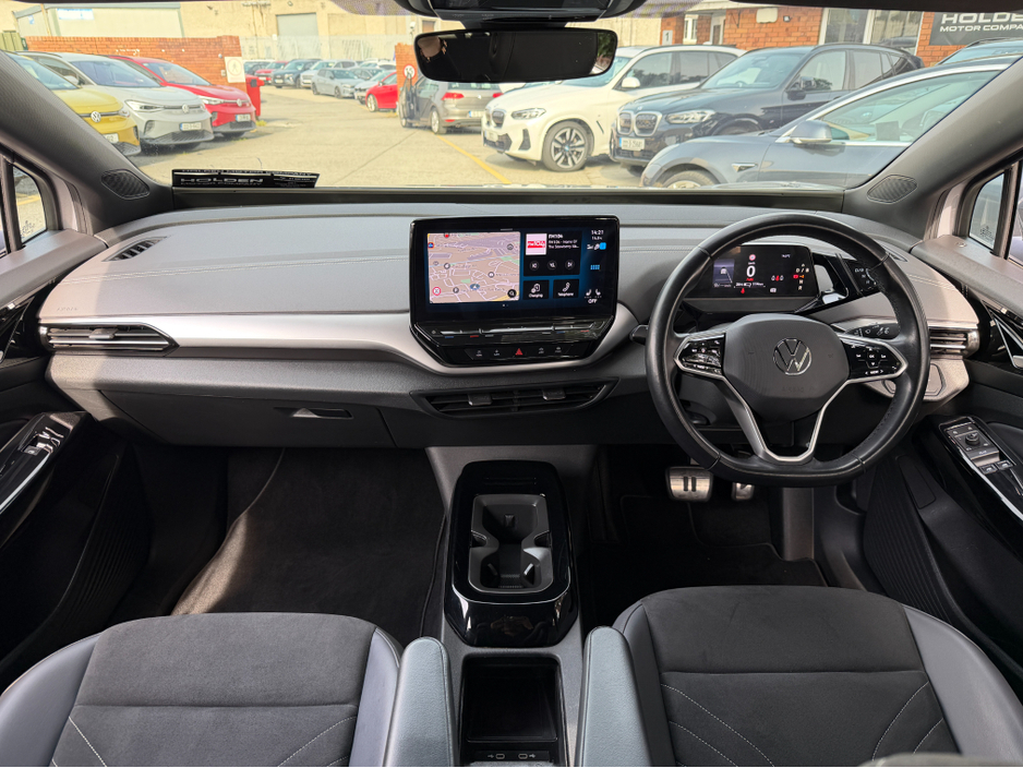 2023 Volkswagen ID.5 - image 25