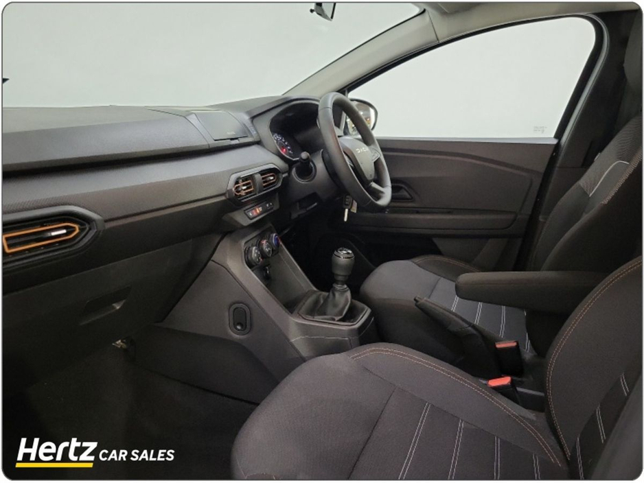 2023 Dacia Sandero Stepway - image 4