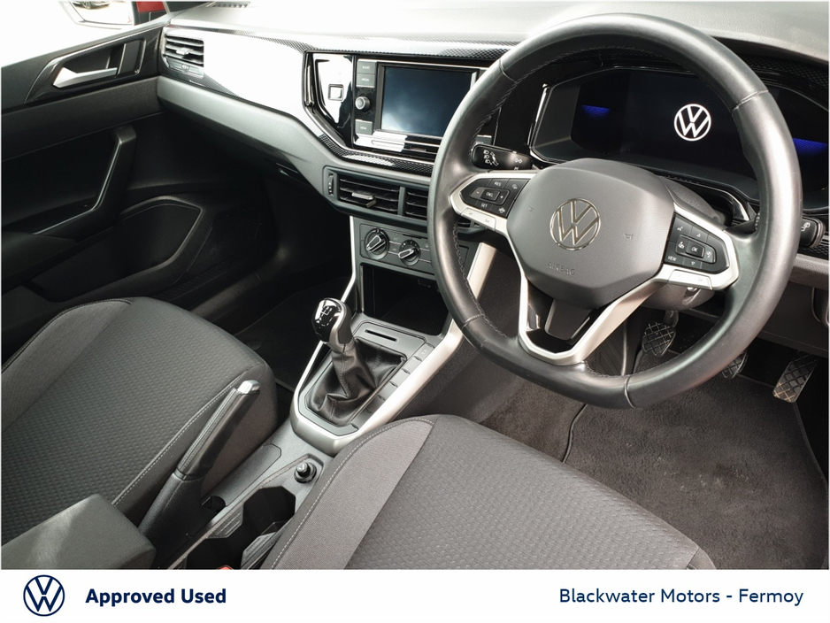 2022 Volkswagen Polo 1.0TSI 95BHP LIFE WITH FLOOR MATS €18,950