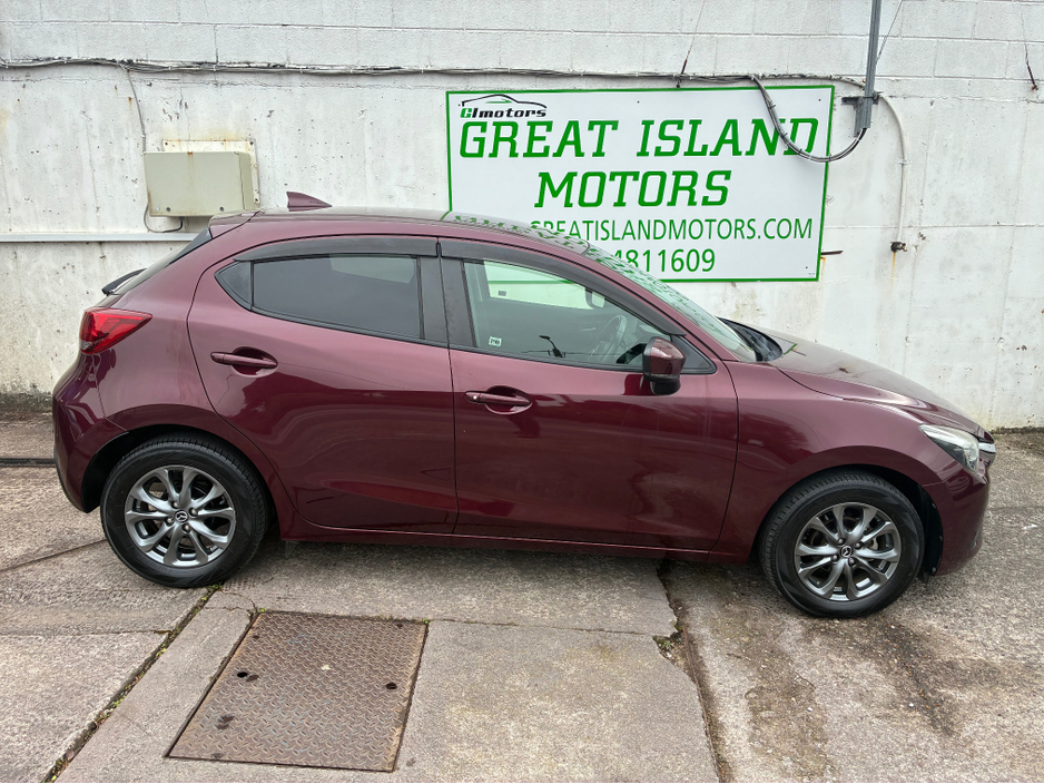 2017 Mazda Demio - image 3