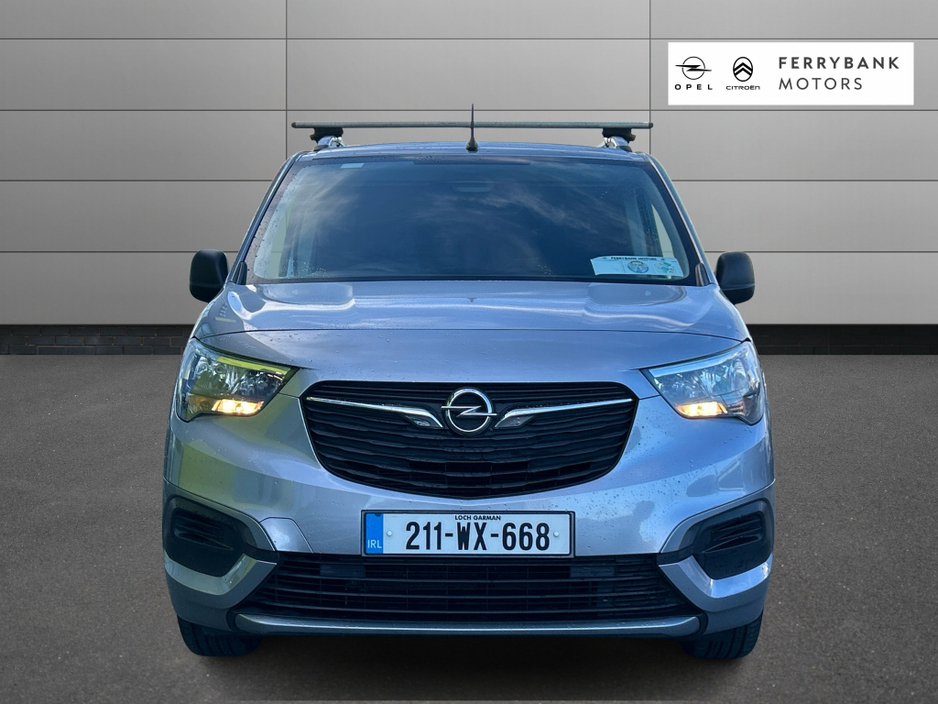 2021 Opel Combo - image 7