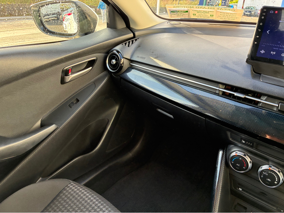 2017 Mazda Demio - image 22