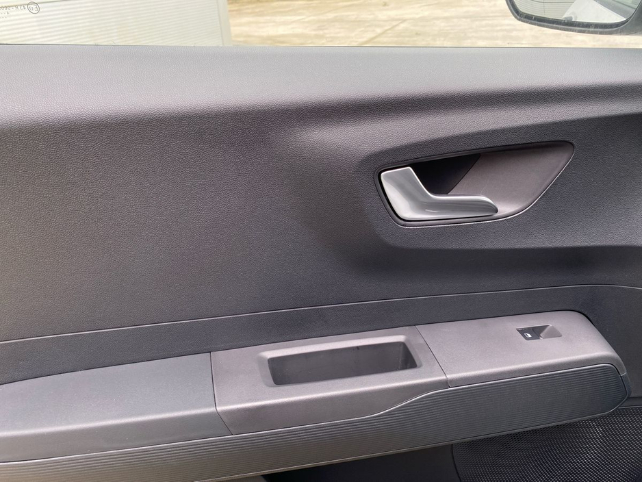 2026 Ford Transit Courier - image 11