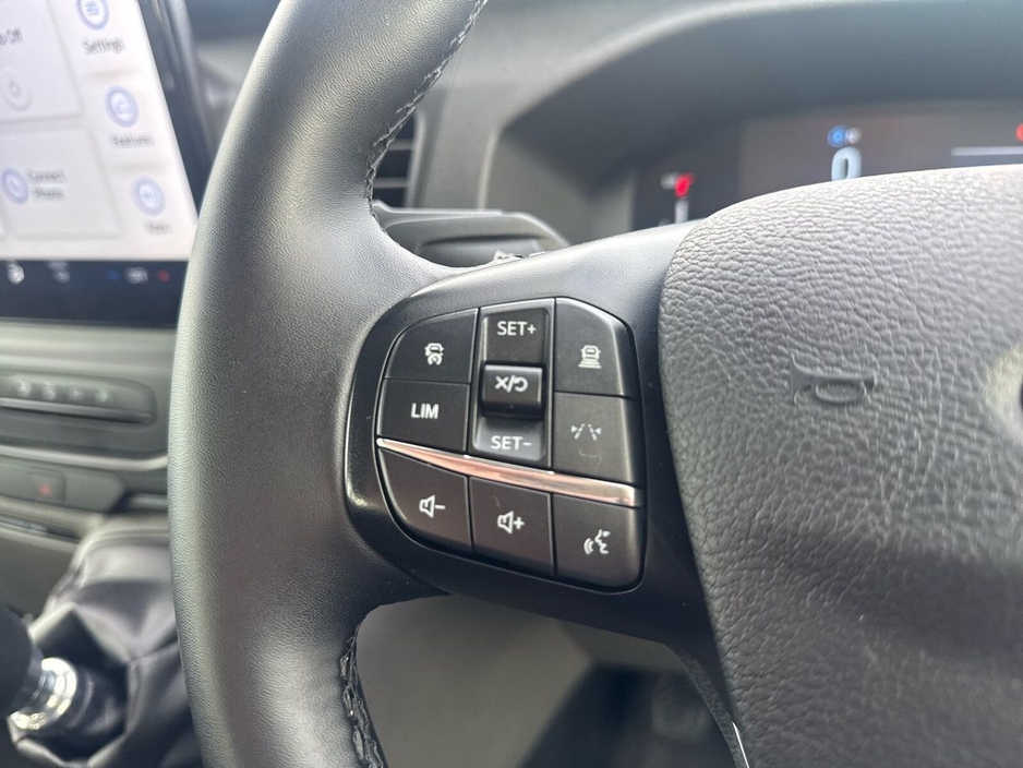 2025 Ford Transit  €55,975