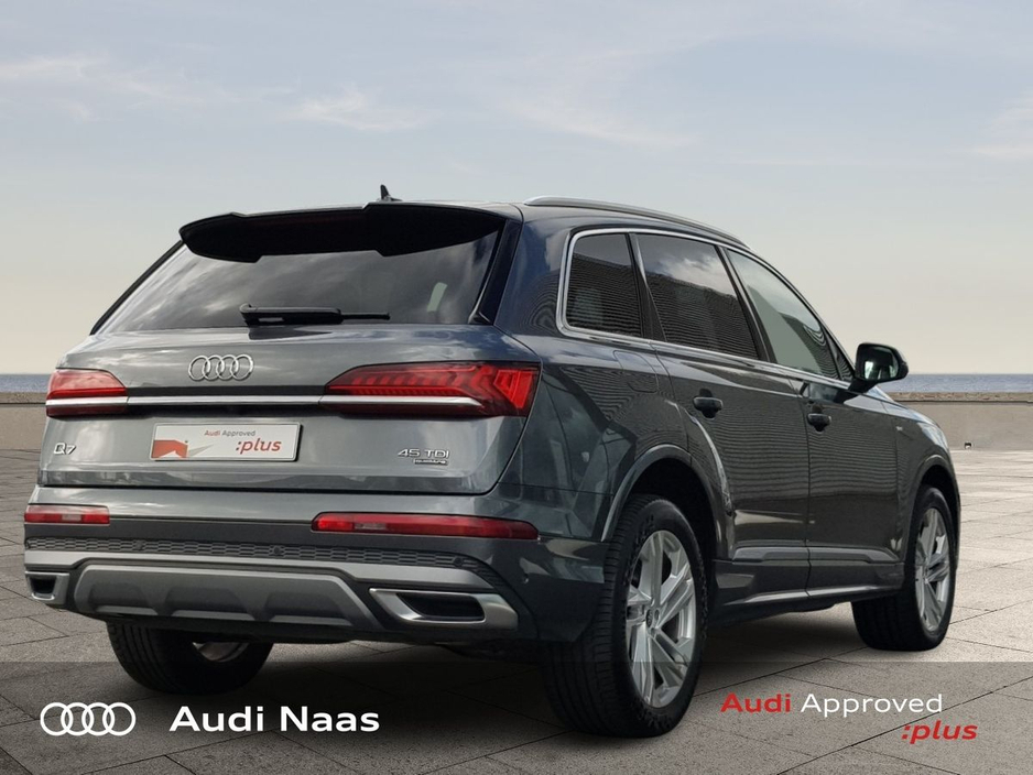 2023 Audi Q7 - image 6