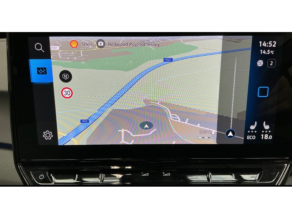 2022 Volkswagen ID.3 - image 8