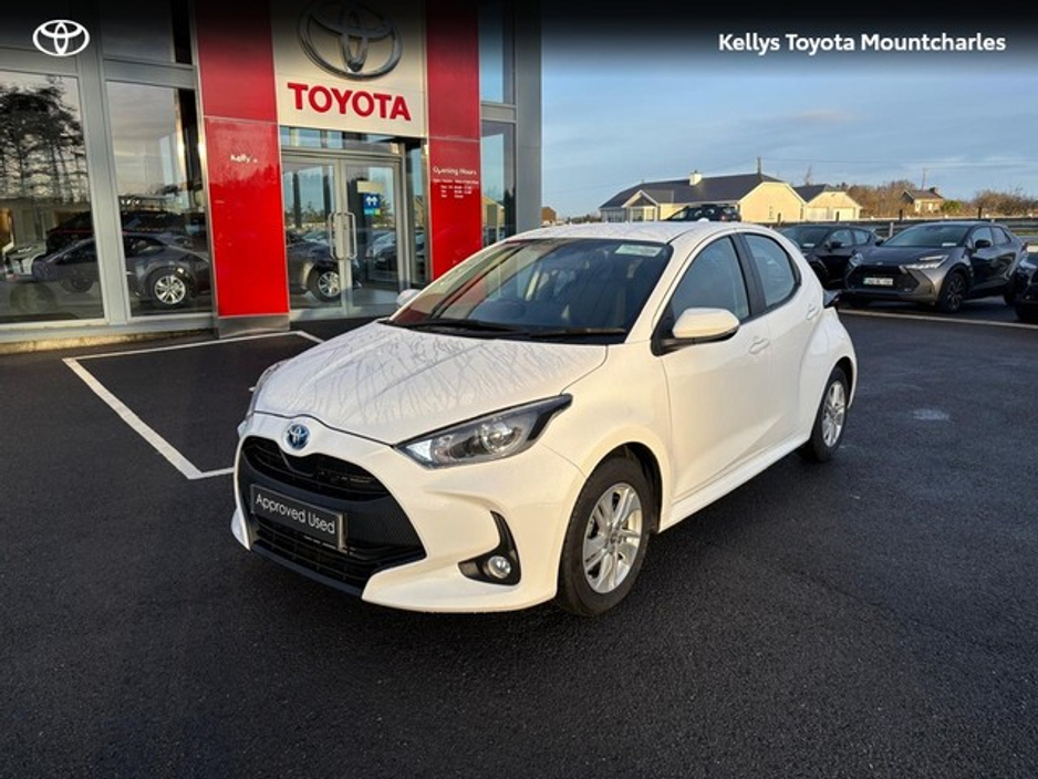 2024 Toyota Yaris YARIS 1.5 HYBRID LUNA