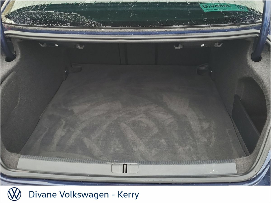 2013 Volkswagen CC - image 9