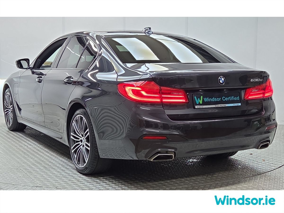 2019 BMW 5 Series - image 15