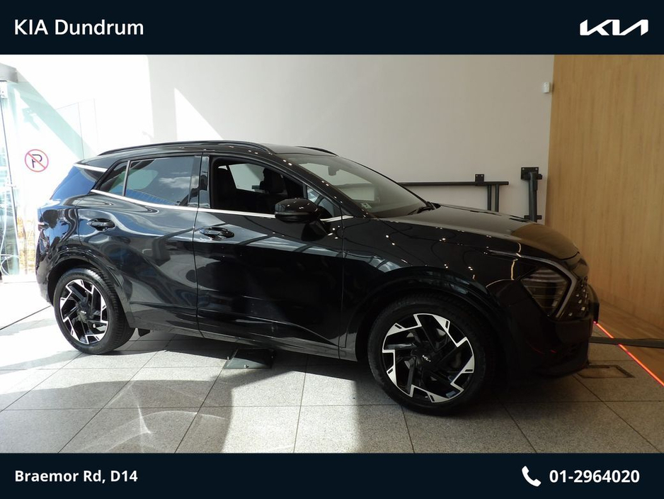 2022 Kia Sportage - image 2