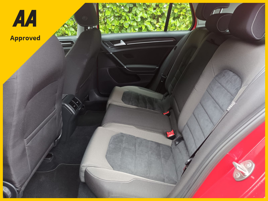 2016 Volkswagen Golf 1.4 TSI AUTOMATIC HIGHLINE 17" SPORTS ALLOYS REVERSE CAMERA AUTO HEADLIGHTS FACTORY IMMOBILISER KEYLESS ENTRY MULTI-FUNCTION STEERING WHEEL AUTO HOLD HANDBRAKE ONLY 40,150Kms 4 NEW TYRES NCT ROADT €16,995