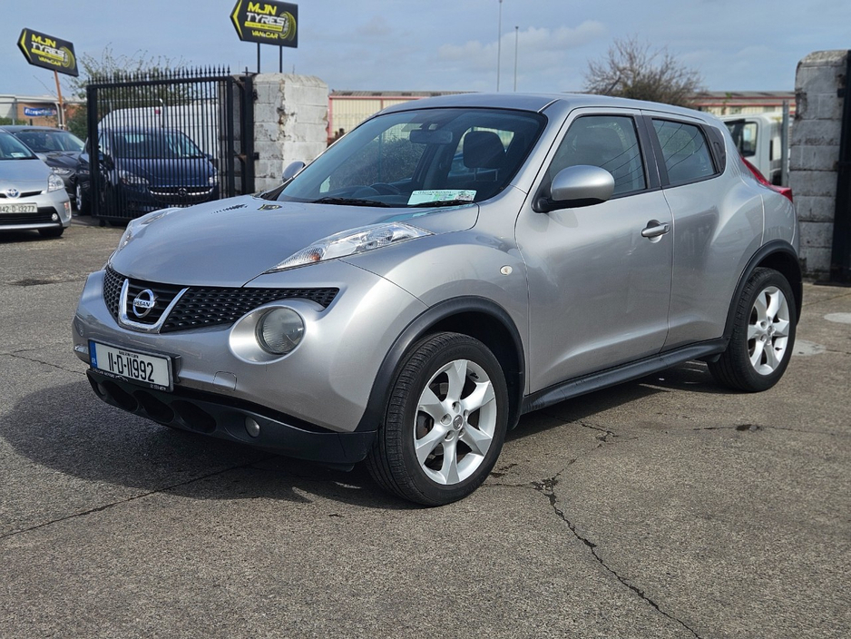 2011 Nissan Juke - image 6