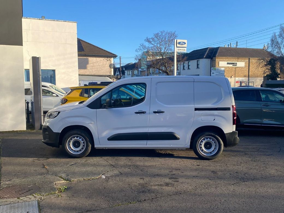2025 Fiat Doblo SWB 1.5 100HP 650KG 4DR €21,495