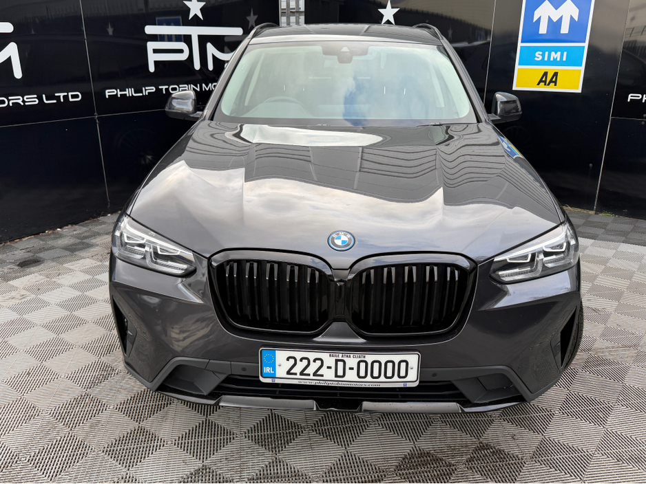 2022 BMW X3 - image 3
