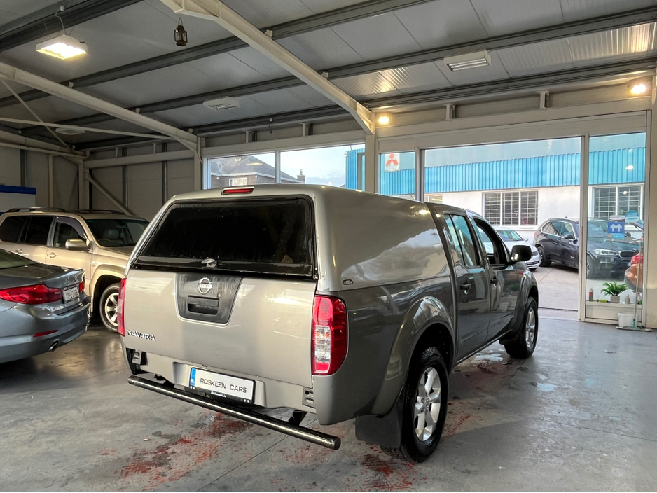2015 Nissan Navara - image 6