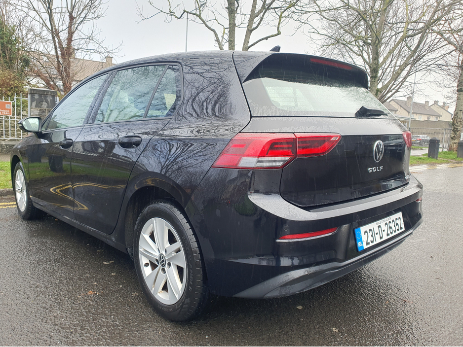 2023 Volkswagen Golf 1.0 eTSI MHE MHEV 110HP €24,995