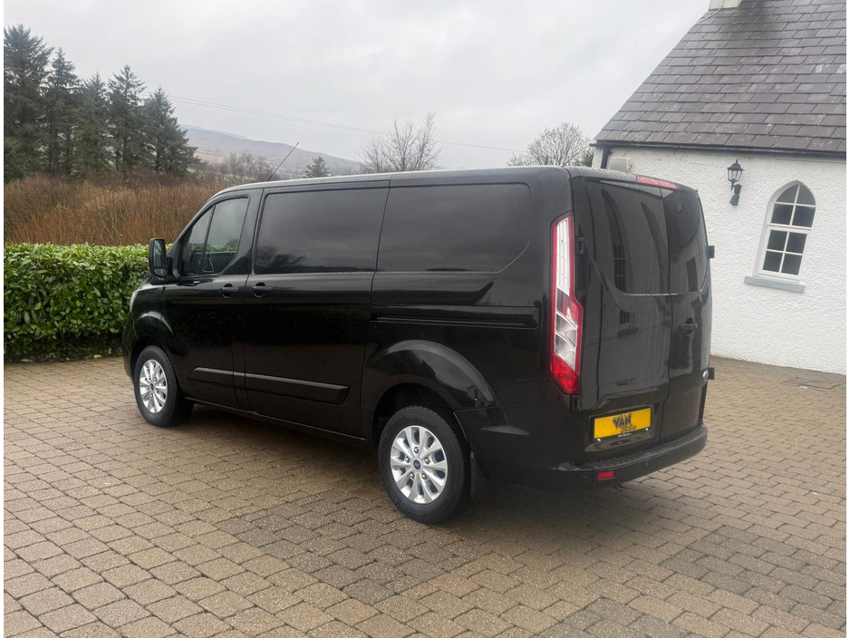 2022 Ford Transit Custom CUSTOM 300 LIMITED EDITION P/V ECOBLUE €20,850