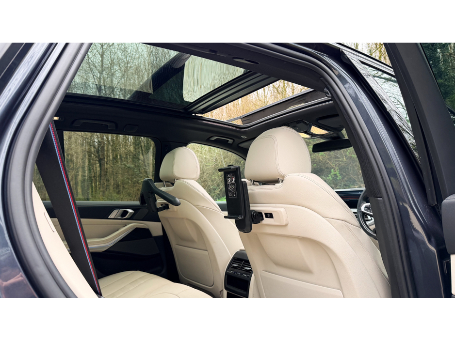 2021 BMW X5 - image 17